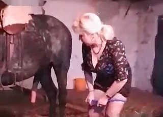 Horse dick in this MILF’s cunt