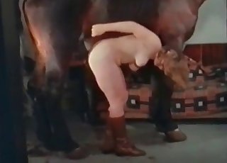 Жестокое секс-представление в стиле догги-стайл